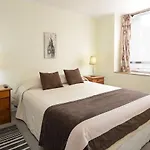 Seven Apart Hotel